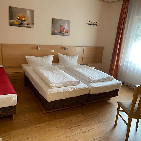 Hotel Sonne - Haus 2 Идштайн Экстерьер фото
