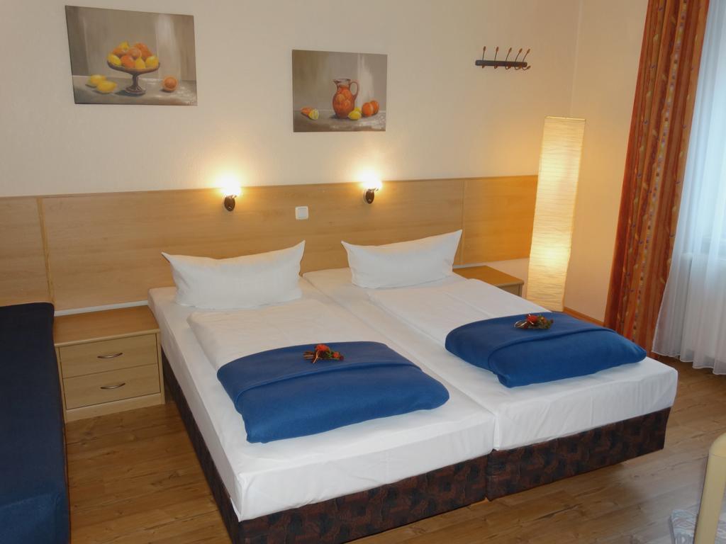 Hotel Sonne - Haus 2 Идштайн Номер фото